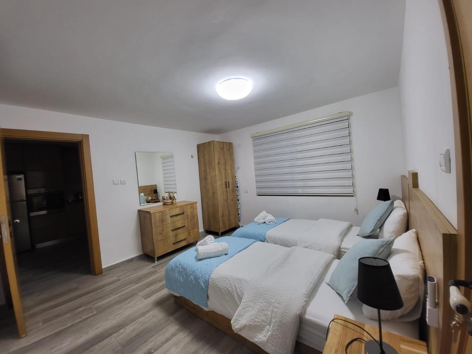 Maria'S Guesthouse - Uphill View Of Nazareth F Pokoj fotografie