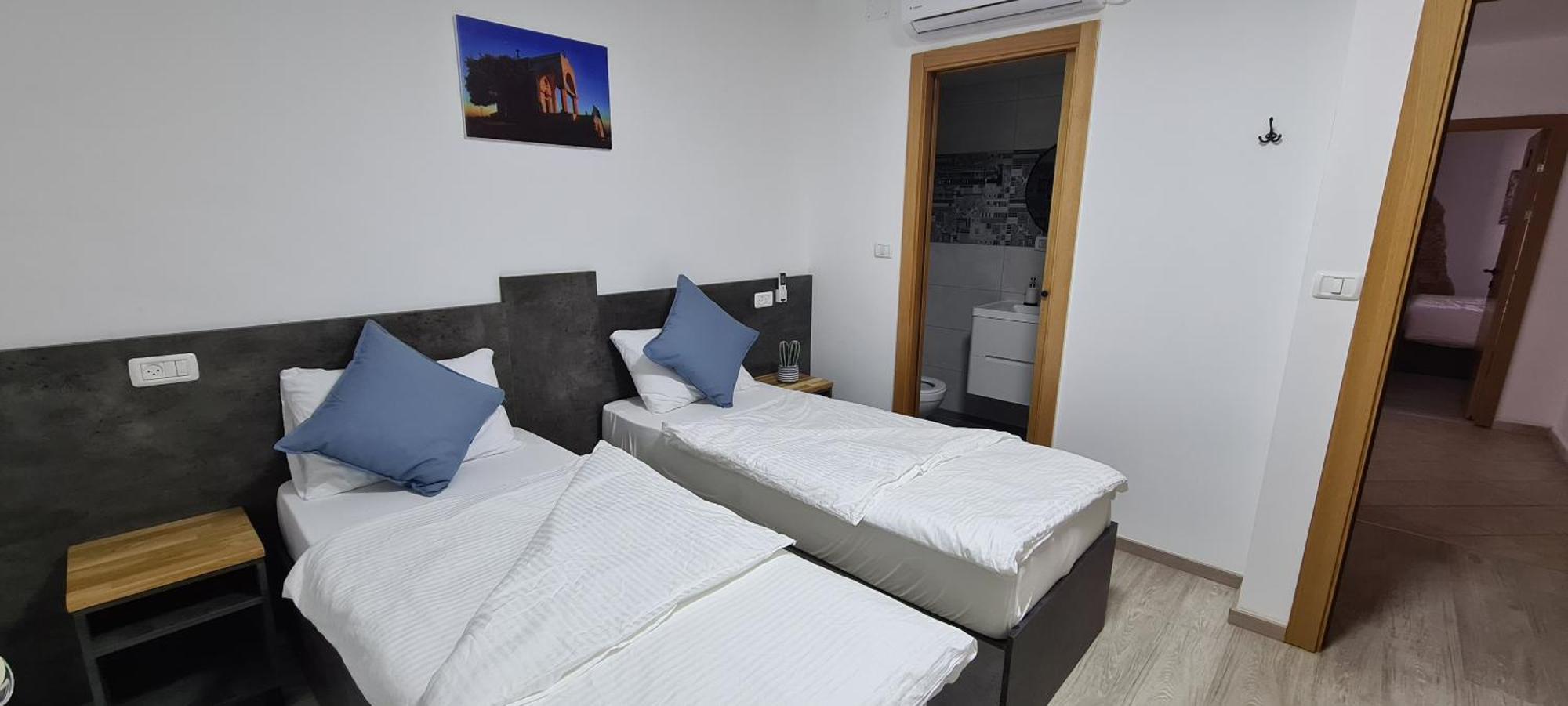 Maria'S Guesthouse - Uphill View Of Nazareth F Pokoj fotografie